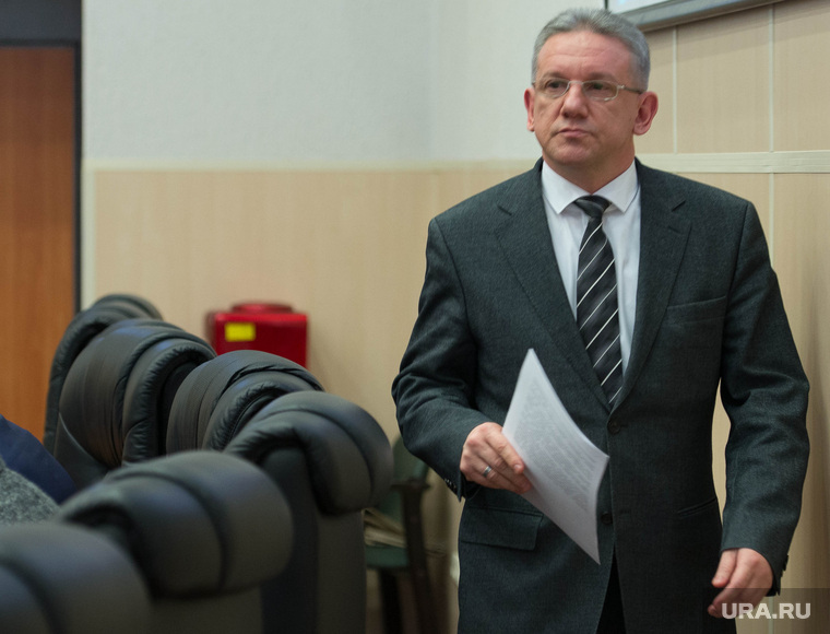 Алексей Россолов утвеждает, что за два месяца отсутствия горячей воды в Госжилинспекцию не обратился ни один из 22 тысяч страдальцев. Чиновник утверждает, что даже одно заявление помогло бы решить ситуацию, не говоря уже о десятке-другом 