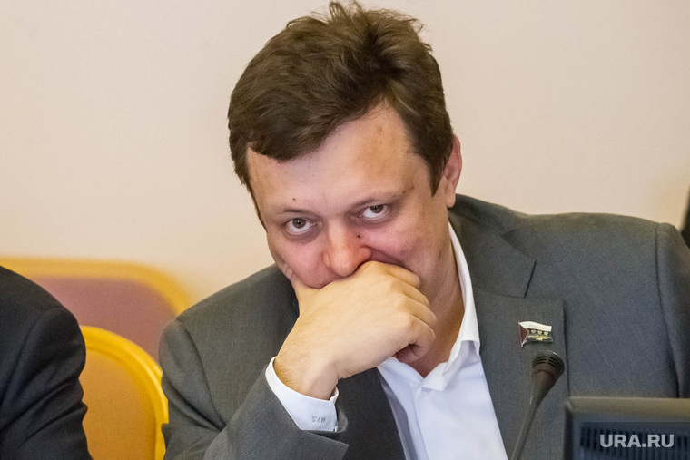 Михаил Селюков призвал взять «Бенат» «под крыло» государства