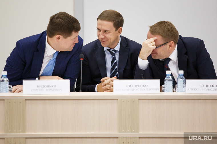 Куйвашев — «URA.Ru»: на первом этапе советом по агломерации «Большой Екатеринбург» будет руководить министр Сергей Бидонько (на фото — слева)