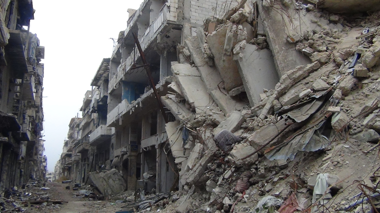Хомс, старая часть города. Боевые действия здесь шли совсем недавно. Полгорода — это руины 