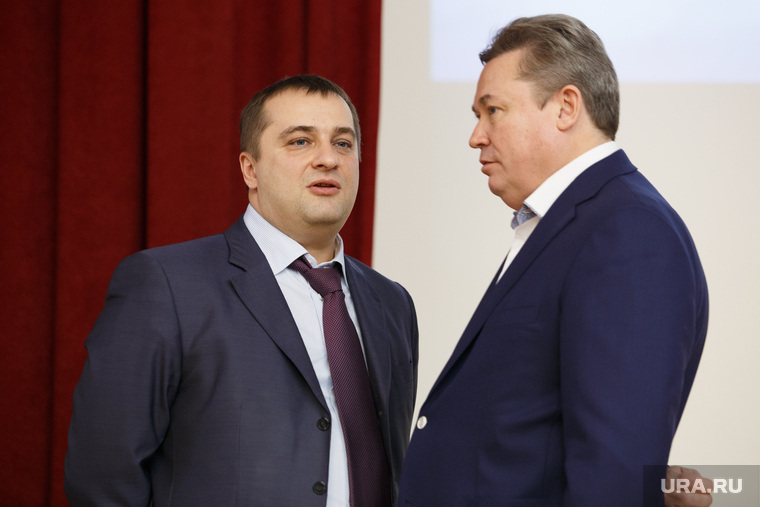 «Город» и «область» спорят: Сергей Мямин бежит от диктата минстроя или возвращается в бизнес, как в кризис-2008 бывший вице-мэр Илья Борзенков