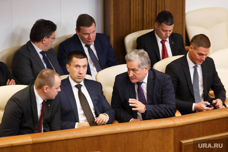 Из всех министров только Юрий Биктуганов рискует уйти из правительства «на конфликте». Все остальные на этом фото пока никуда не собираются