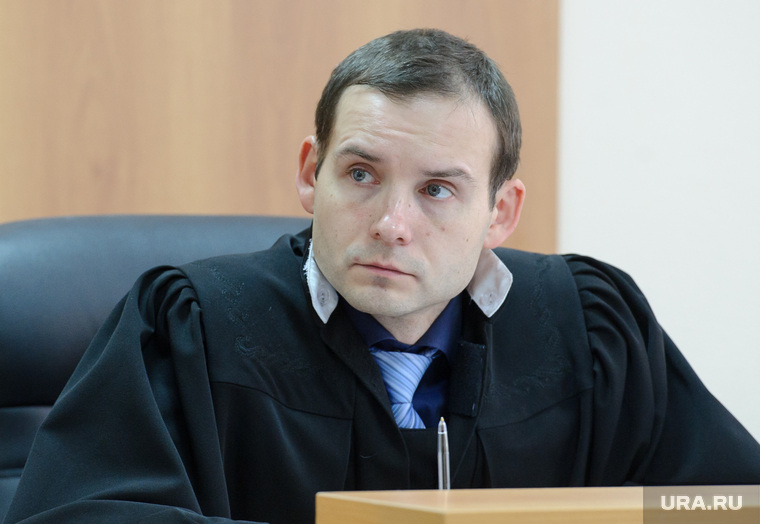 Судья Владимир Тимофеев продолжит допрос в пятницу