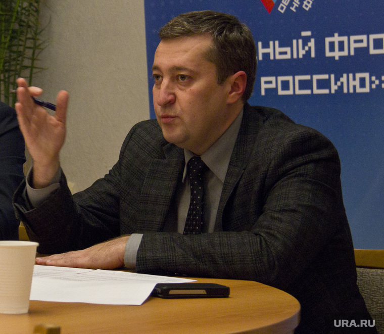 Дмитрий Сазонов уверен, что серьезная конкуренция на праймериз сделает команду единороссов сильнее