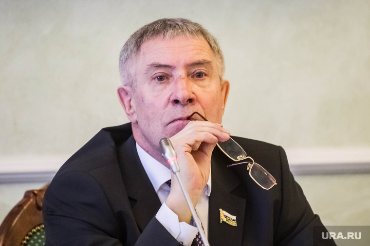 Геннадий Корепанов решил сражаться за мандат, несмотря на четкий сигнал: видеть его в новом созыве областного парламента власти ХМАО не хотят