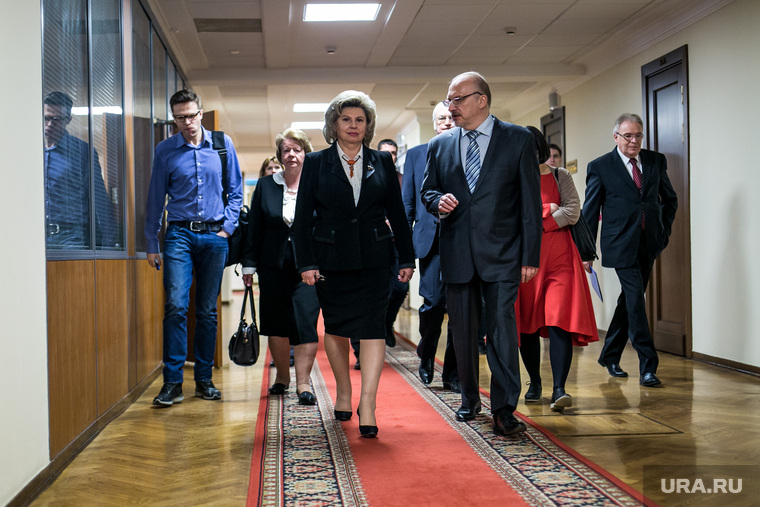 По коридорам Госдумы Татьяна Москалькова сегодня шла уже в представительном сопровождении.