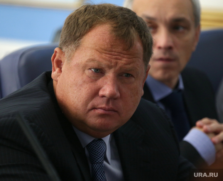 Наблюдатели считают, что влияние Владимира Плотникова перед выборами серьезно усиливается
