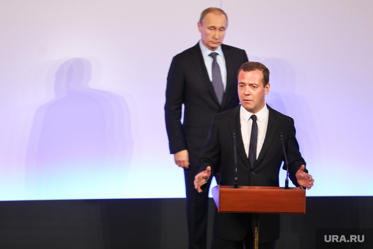 Присутствие на открытии Ельцин Центра Владимира Путина и Дмитрия Медведева не спасло мемориал от политических атак