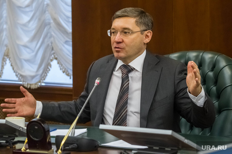 Владимир Якушев предложил Ямалу поддержку от программы «Сотрудничество» для завершения автомобильной дороги