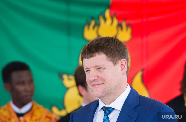 Сергей Бидонько — фаворит правительства, но его придется тянуть всему кабмину во главе с премьером
