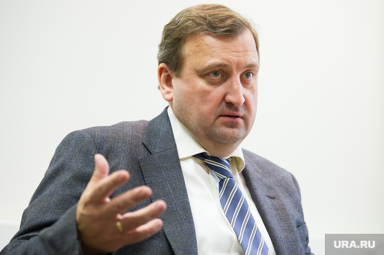 Глава департамента информполитики Александр Рыжков не комментировал ситуацию, когда свердловчане ждали хоть каких-то объяснений