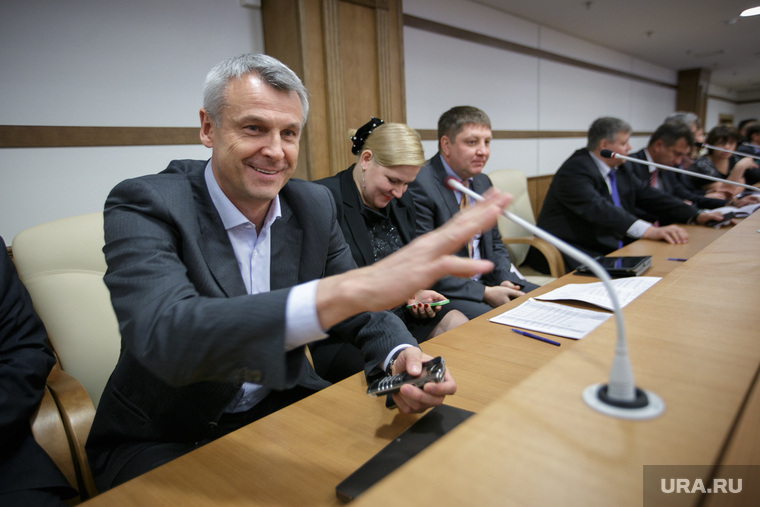 Сергей Носов легко поддержал идеологию: от Нижнего Тагила в Госдуму — тагильчанина. Горожане согласились