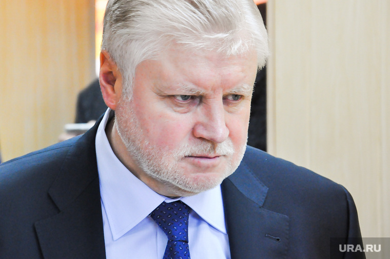 Закон в ГД критиковала только «Справедливая Россия», а Сергей Миронов заявлял: «НКО нельзя объявлять врагами народа»