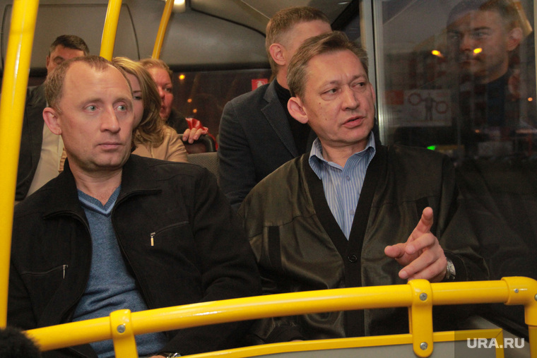 Владимир Базаров (слева) мог занять должность мэра Сургута, но ему, похоже, нашли новую работу