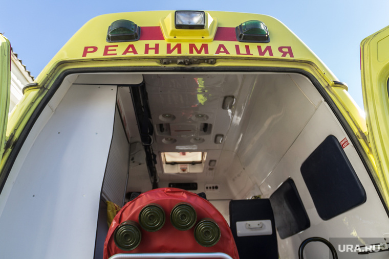 «Если уж рассматривать объединение, то с МЧС, а не с больницами», — в сердцах произносят медики, считая, что коллеги из больниц недооценят работу тех, кто каждый день ездит на экстренные вызовы