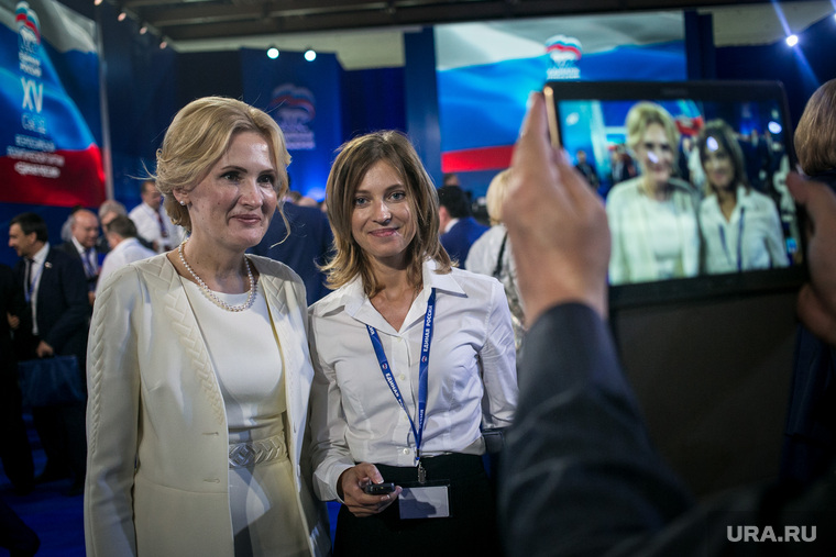 Крымский прокурор Наталья Поклонская (справа) может стать в новой Госдуме конкурентом депутата Ирины Яровой