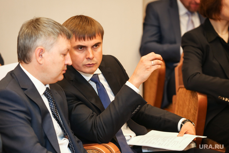 Главный архитектор может конфликтовать с вице-мэром Александром Шатуновым (справа)