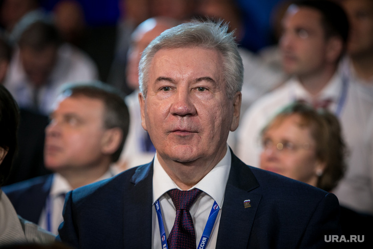 Бывшие коллеги Бориса Хохрякова (на фото) более не нуждаются в покровительстве спикера парламента
