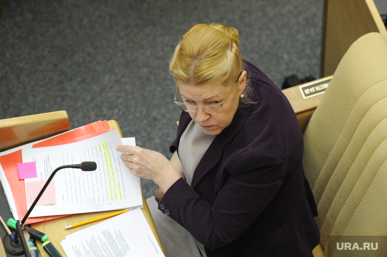 Сенатора Елену Мизулину, по мнению Алексея Мухина, не назначат на должность Астахова, «чтобы избежать перекоса в сторону справороссов»