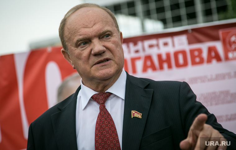 Геннадий Зюганов ведет КПРФ к застою, причина — нежелание терять власть в партии