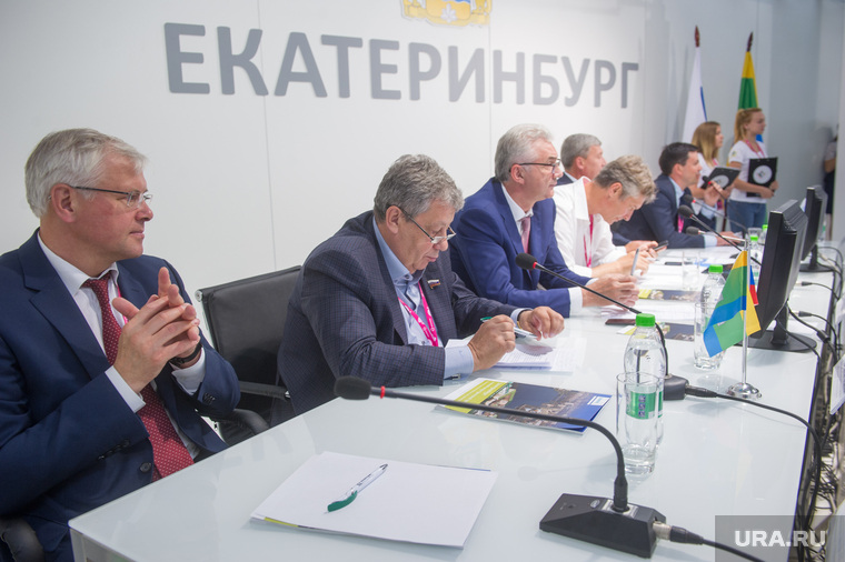 Такой представительной делегацией «город» на «Иннопроме» еще не работал