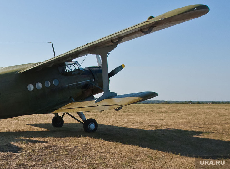 АН-2 — единственный способ добраться до деревень Заболотья большую часть года