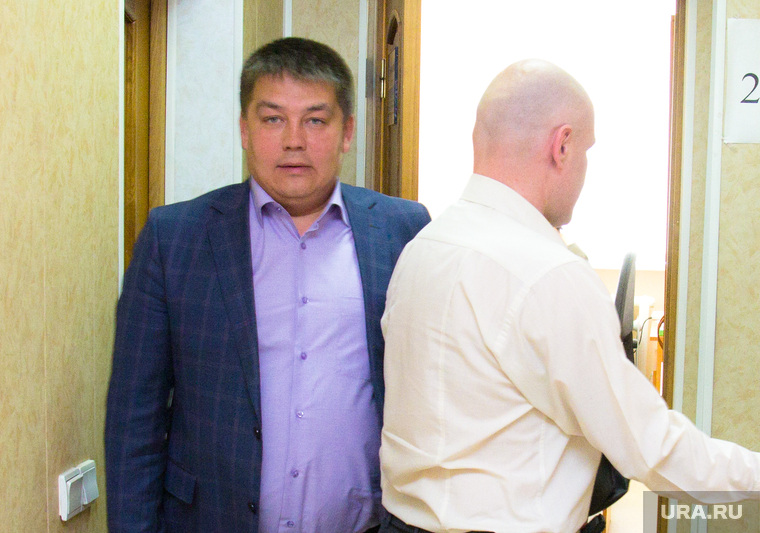 «Человек-записка» Вадим Никандров снова рвется к власти