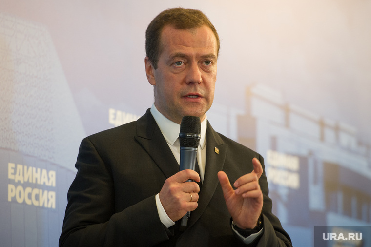 После отставки Дмитрия Ливанова, «Единая Россия» вернет себе голоса, которые она потеряла после скандальных слов Медведева об учителях