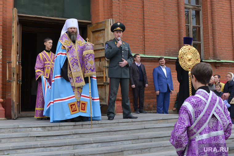 Бывший глава Госнаркоконтроля Евгений Савченко поддерживал возвращение храма Александра Невского в лоно церкви