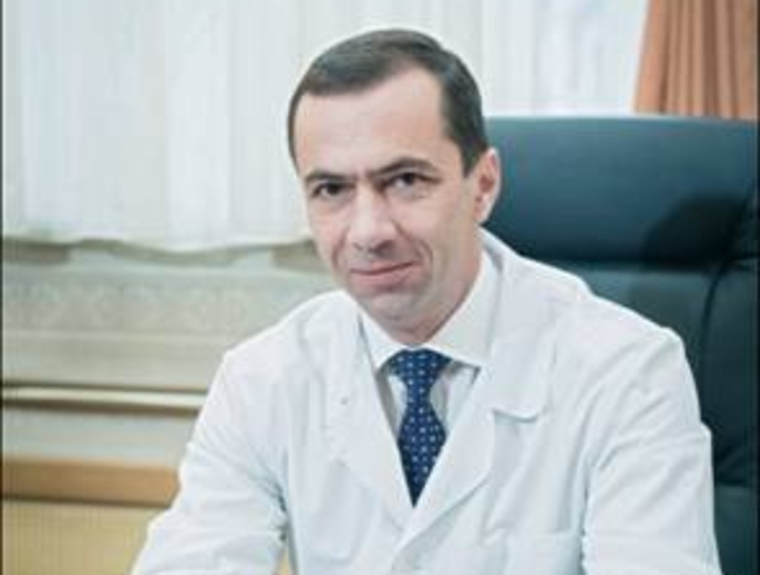 Анатолий Касатов мог бы «оздоровить» имидж чиновников от здравоохранения