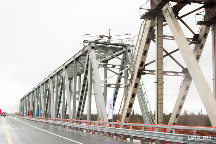 Власти Ямала еще не расплатились за мост через Надым, а нужно уже думать о финансировании моста через Обь