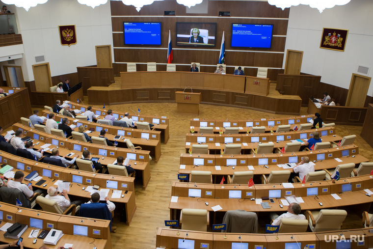 «Единая Россия» на треть увеличит свое представительство в Законодательном собрании