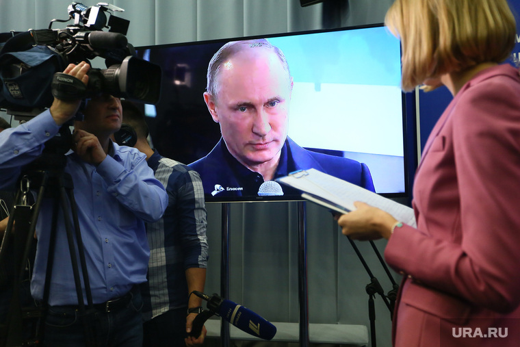 Автором триумфальной победы «ЕР» политологи называют президента РФ Владимира Путина