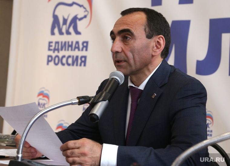 Армен Гарслян предложил партийцам регулярно отчитываться перед пермяками о проделанной работе