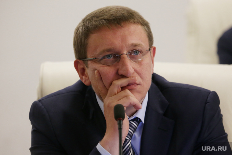 Дмитрий Скриванов был одним из самых ярких депутатов, а теперь лишь наблюдает за политическими баталиями