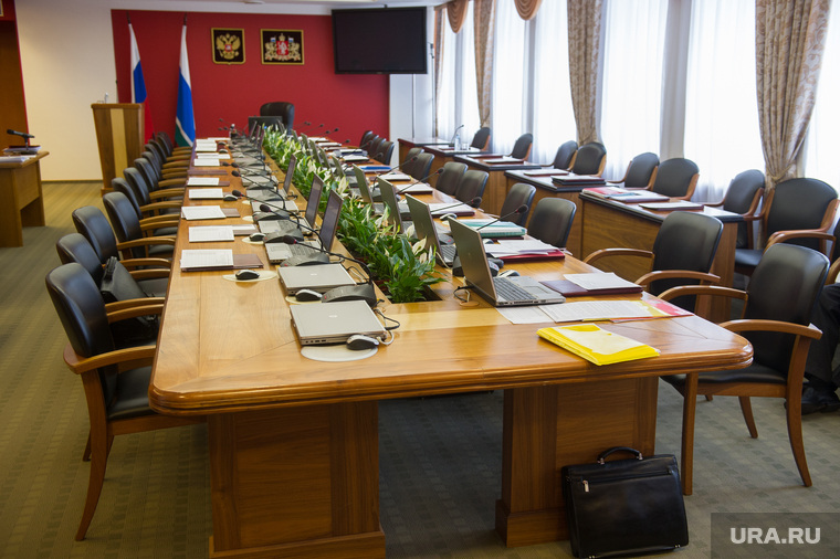Министры разъехались по командировкам или просто покинули правительство — кворума на заседание 4 октября не набралось