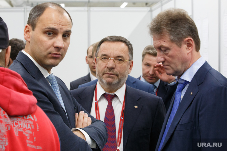Денис Паслер (слева) договаривался с олигархами о финансировании кампании «Единой России»