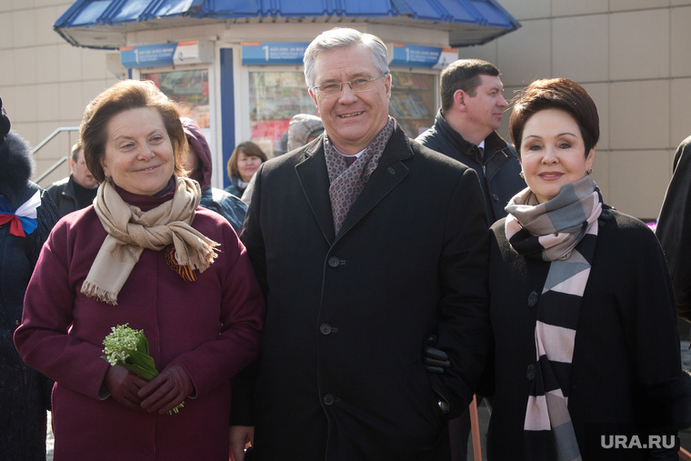 Губернатор Наталья Комарова (слева) победила в борьбе с «нижневартовским кланом»