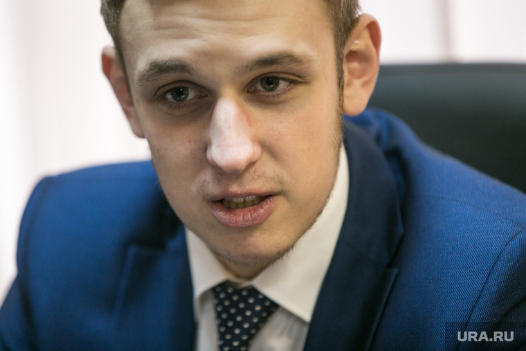 Депутат рассказал о своих избирателях и поделился успехом своей кампании: волка ноги кормят. Василий Власов стал вторым в 6 московских округах из 12