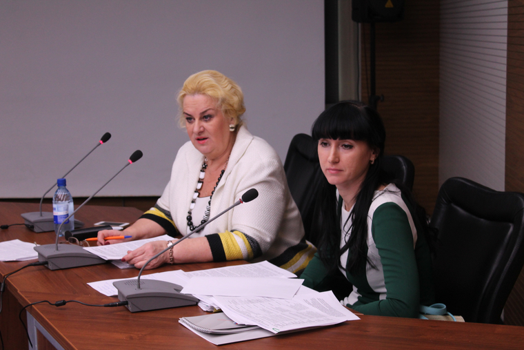 Ольга Ройтблат (слева) теперь полноправный сопредседатель тюменского ОНФ