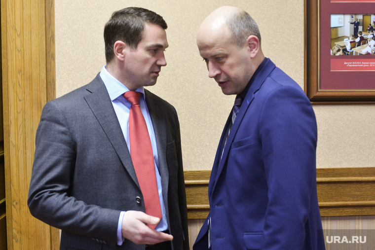 В председатели облизбиркома прочили Алексея Лошкина (слева). Руководить комиссией будет Сергей Обертас (справа)