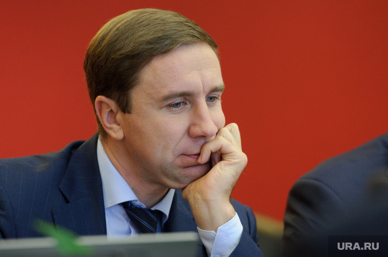 Опальный министр Сидоренко не сохранится. Но уволить его тоже нельзя — пока чиновник в отпуске