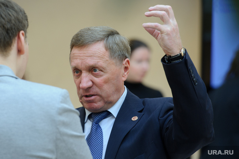 Владимир Никитин обещает мэрам решить появившуюся проблему