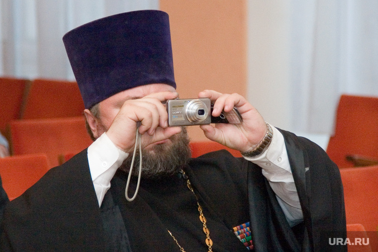 «Православный психотерапевт» Вячеслав Боровских дружен со многими священниками