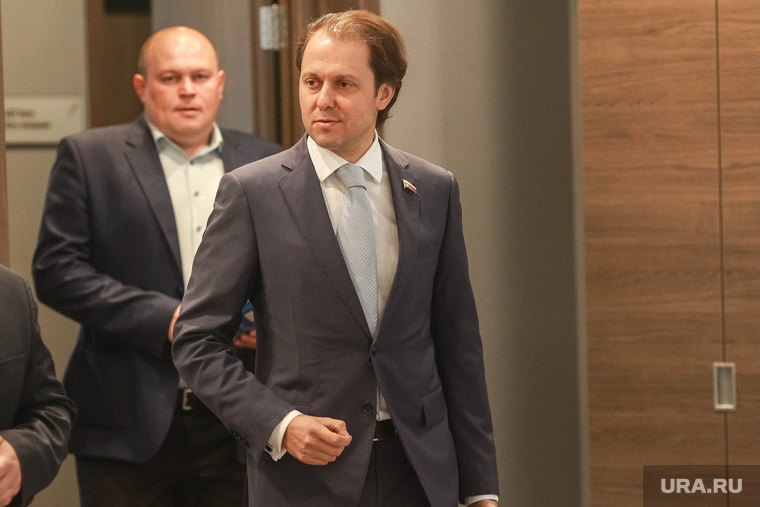 Депутат Владимир Сысоев назвал три темы: низкая явка, экономическая ситуация и „утечка мозгов“