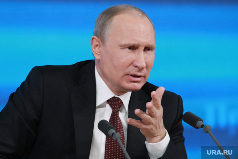 Президент России Владимир Путин попросил губернаторов «не жадничать» на НКО