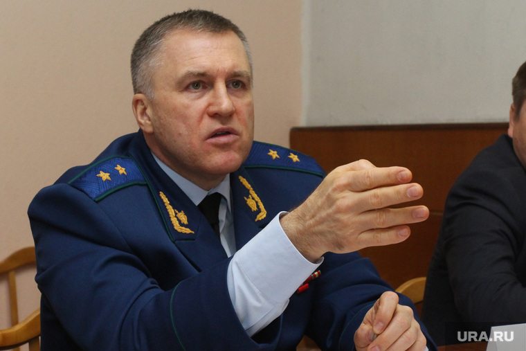 Прокурор Игорь Ткачев еще раз вернется к вопросу с обеспечением сирот квартирами