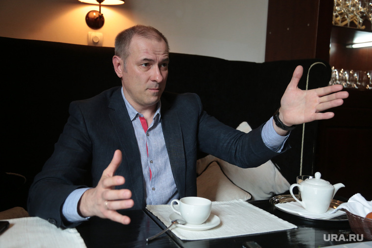 Константин Окунев рекомендует уволиться и другим высокопоставленным чиновникам