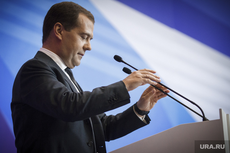 В августе Медведев поднял проблему дачных сетей. С начала года Тюменская область запускает пилотный проект