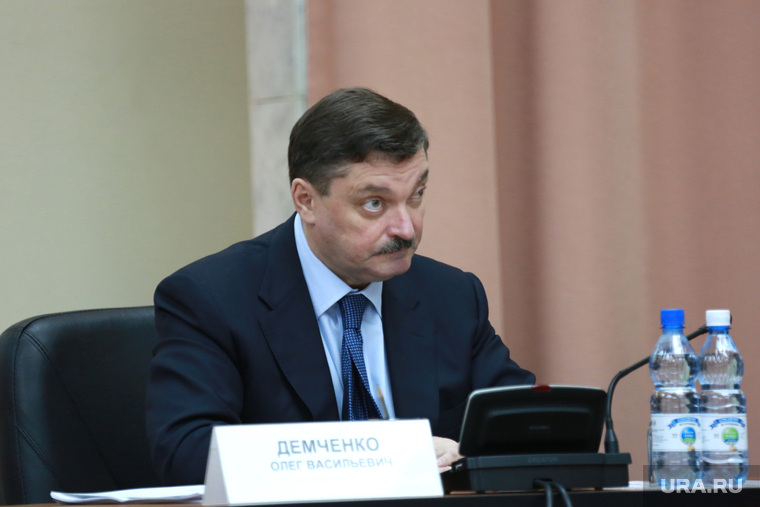 Олег Демченко продолжает готовить губернатора к выборам